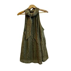 🌼3 for $15🦋 ENTRO Mock Neck Lined Lace Sleeveless Halter Top Olive Green Small